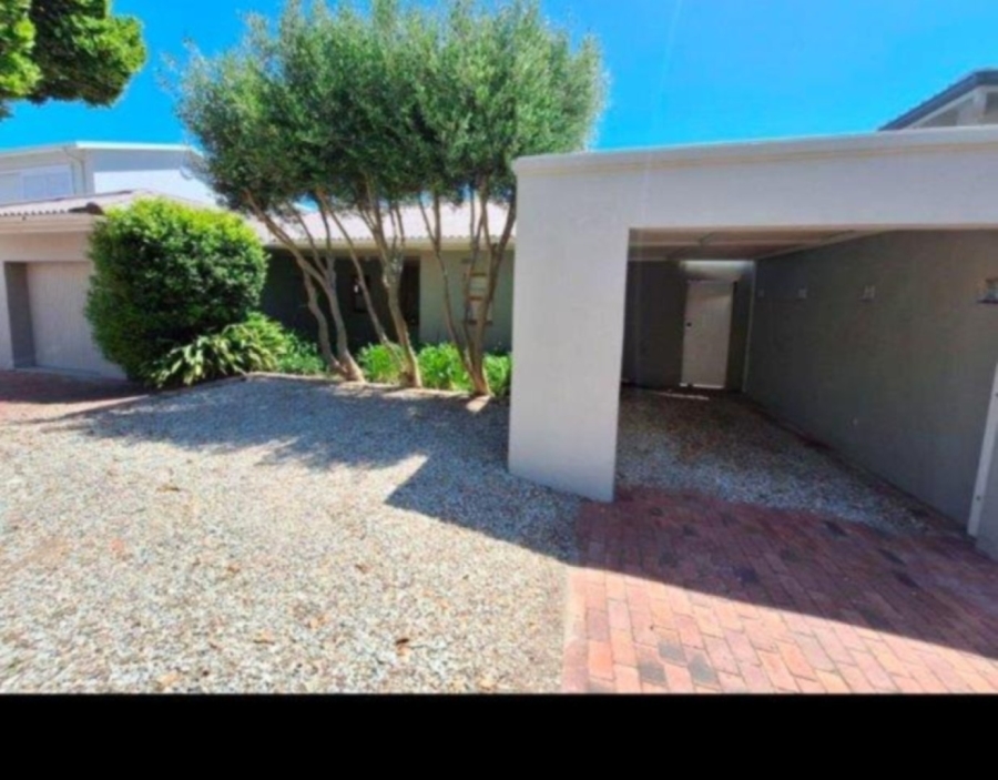 To Let 4 Bedroom Property for Rent in Onrus Western Cape